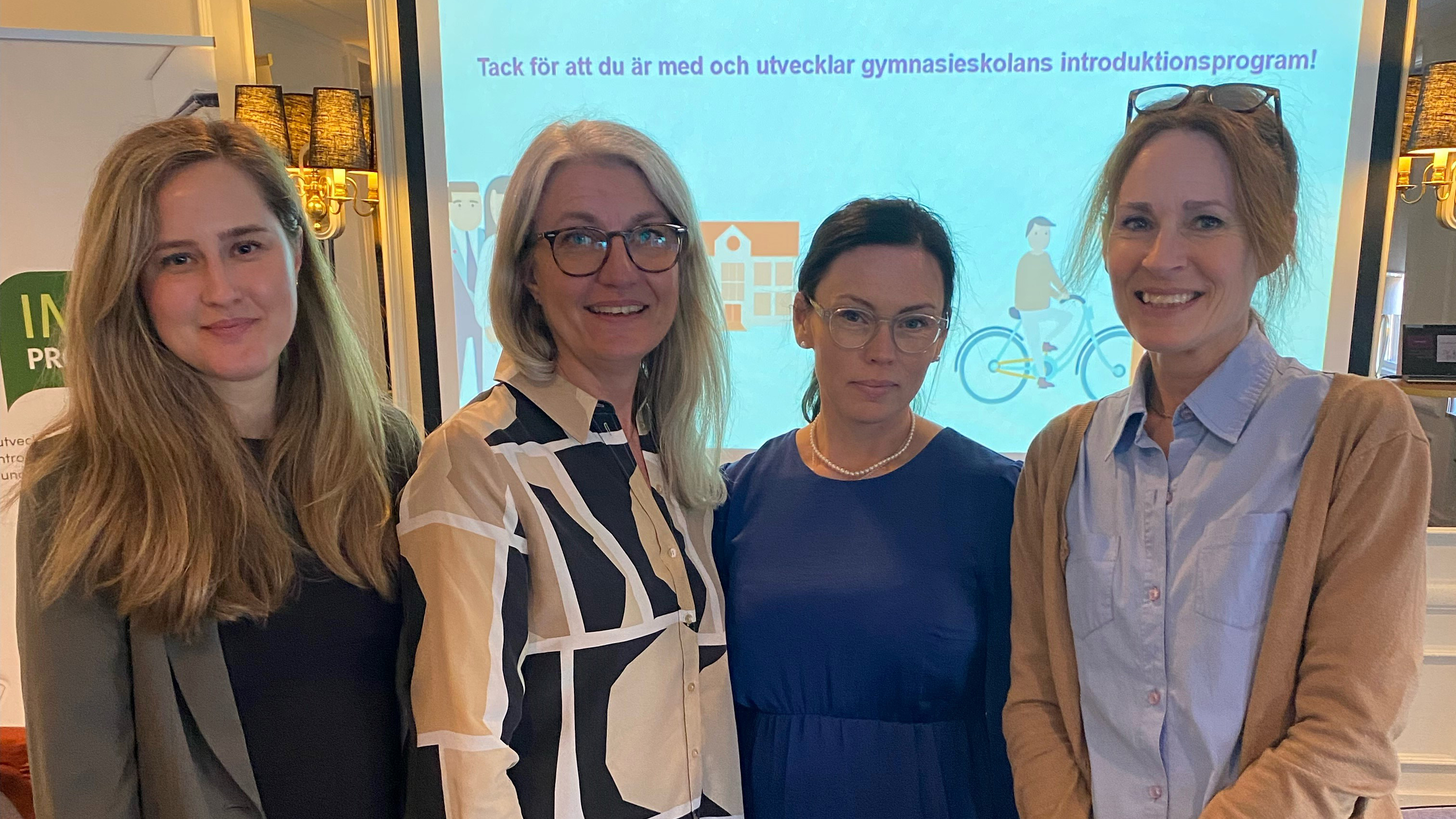 Från höger: Lovisa Fransson SKR, Camilla Holmberg Skolverket, Sara Holm Skaraborgs Kommunalförbund, Anna Liljeström SKR